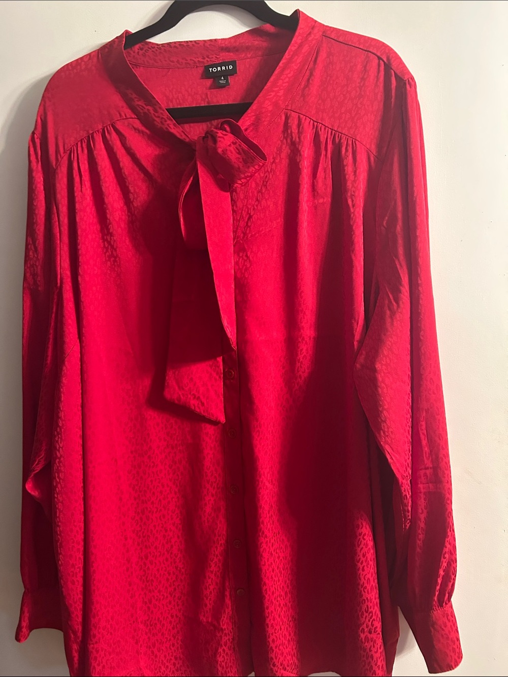 torrid Red Tie-Neck Button-Front Blouse